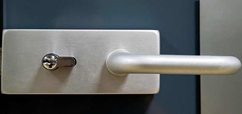 Change Patio Door Locks in Palermo, California
